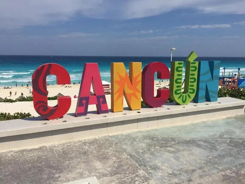 ***** Üdülőközpont Grand Palladium Select Costa Mujeres Cancún Mexikó