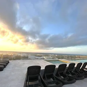 & Ocean View / Pool,jacuzzi & Parking - 423 Musa Apartamento Playa del Carmen